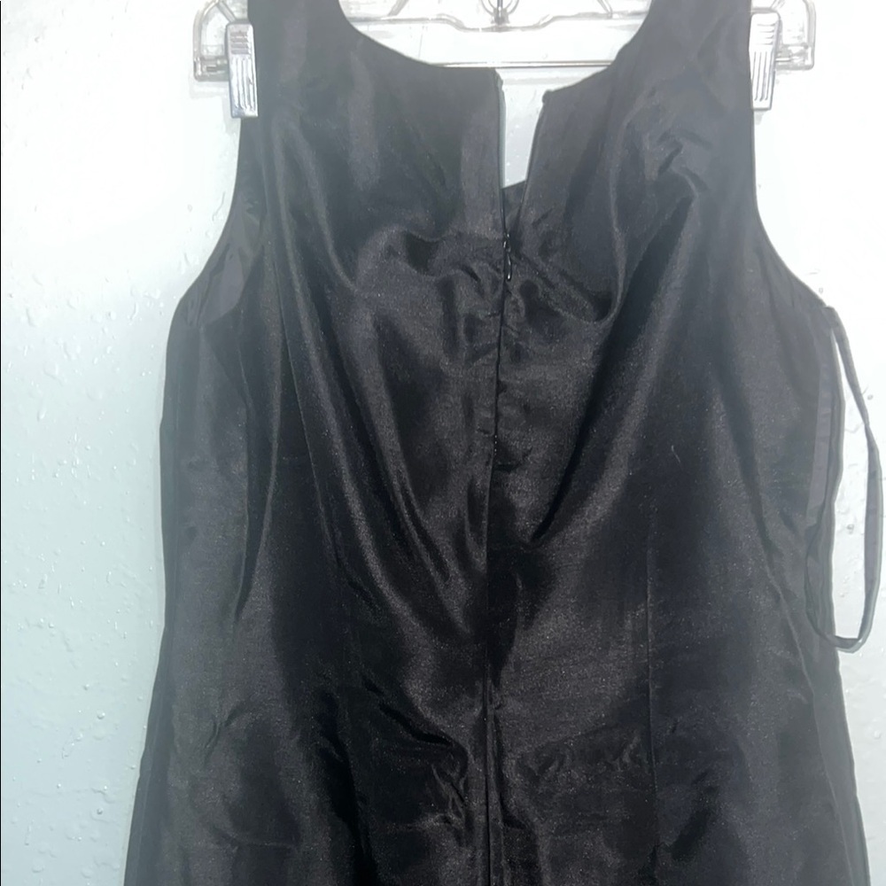 Le Suit Black Sheath Cocktail Dress - Picture 5 of 6